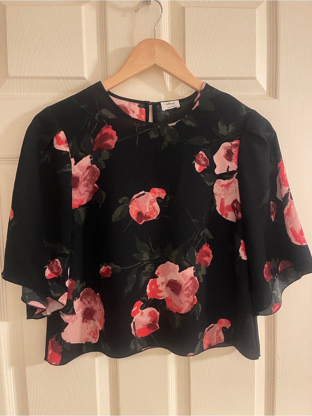 ARITZIA Wilfred - Floral Black Flutter Sleeve Blouse